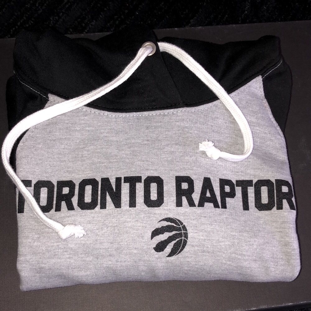 NBA (L) Toronto Raptors Cropped Top Long Sleeves